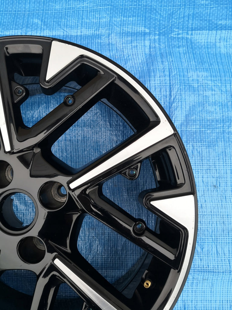 1x Alufelge 17 Zoll 7.0" 4x108 32ET 9833892680 Opel Corsa F Rim Wheel