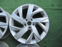 Load image into Gallery viewer, 4x Alufelge 18 Zoll 7.0" 5x112 43ET Glanz Silber 5NA601025 VW Tiguan Rim Wheel FEL5497389489ku