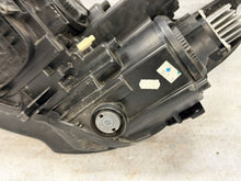 Laden Sie das Bild in den Galerie-Viewer, Frontscheinwerfer Opel Crossland X 13467968 LED Rechts Scheinwerfer Headlight SCH8233641232fh