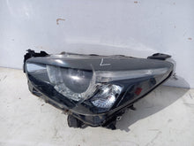 Laden Sie das Bild in den Galerie-Viewer, Frontscheinwerfer Mazda II Links Scheinwerfer Headlight