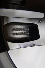 Laden Sie das Bild in den Galerie-Viewer, 1x Alufelge 17 Zoll 7.0&quot; 5x108 42ET Glanz Graphit YP00162480, YP00064180 Opel