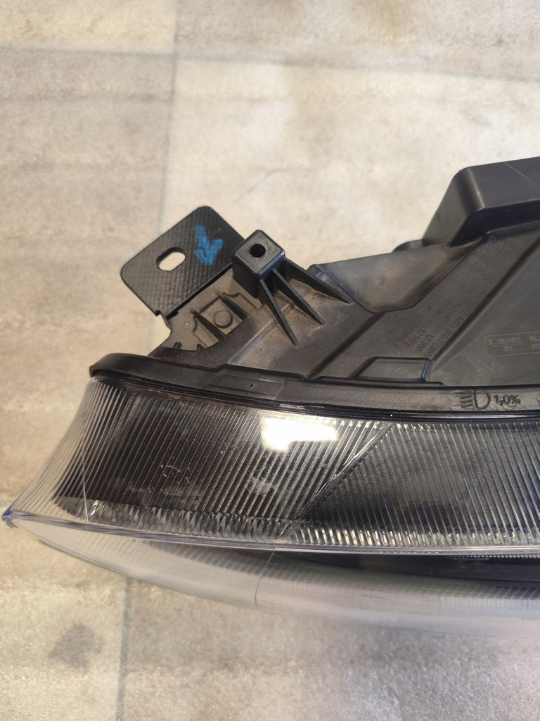 Frontscheinwerfer Ford Focus NX7B13E017AK Links Scheinwerfer Headlight SCH3378881532tb
