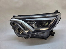 Laden Sie das Bild in den Galerie-Viewer, Frontscheinwerfer Toyota SPP15801 W3049K03 Links Scheinwerfer Headlight SCH9518181867ll