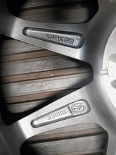 Load image into Gallery viewer, 1x Alufelge 16 Zoll 6.5" 4x100 45ET Glanz Grau 99656560 Mazda Mx-5 Rim Wheel FEL6951856283sr