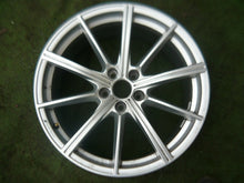 Laden Sie das Bild in den Galerie-Viewer, 1x Alufelge 19 Zoll 8.0" 5x112 26ET 8W0601025CP Audi Super Rim Wheel FEL2070112361kh