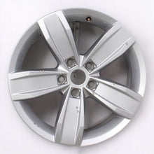 Load image into Gallery viewer, 1x Alufelge 17 Zoll 7.0&quot; 5x112 40ET Glanz Silber 3G0601025E VW Passat B8