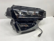 Load image into Gallery viewer, Frontscheinwerfer Skoda Karoq 57B941010 LED Rechts Scheinwerfer Headlight SCH2095310504wu