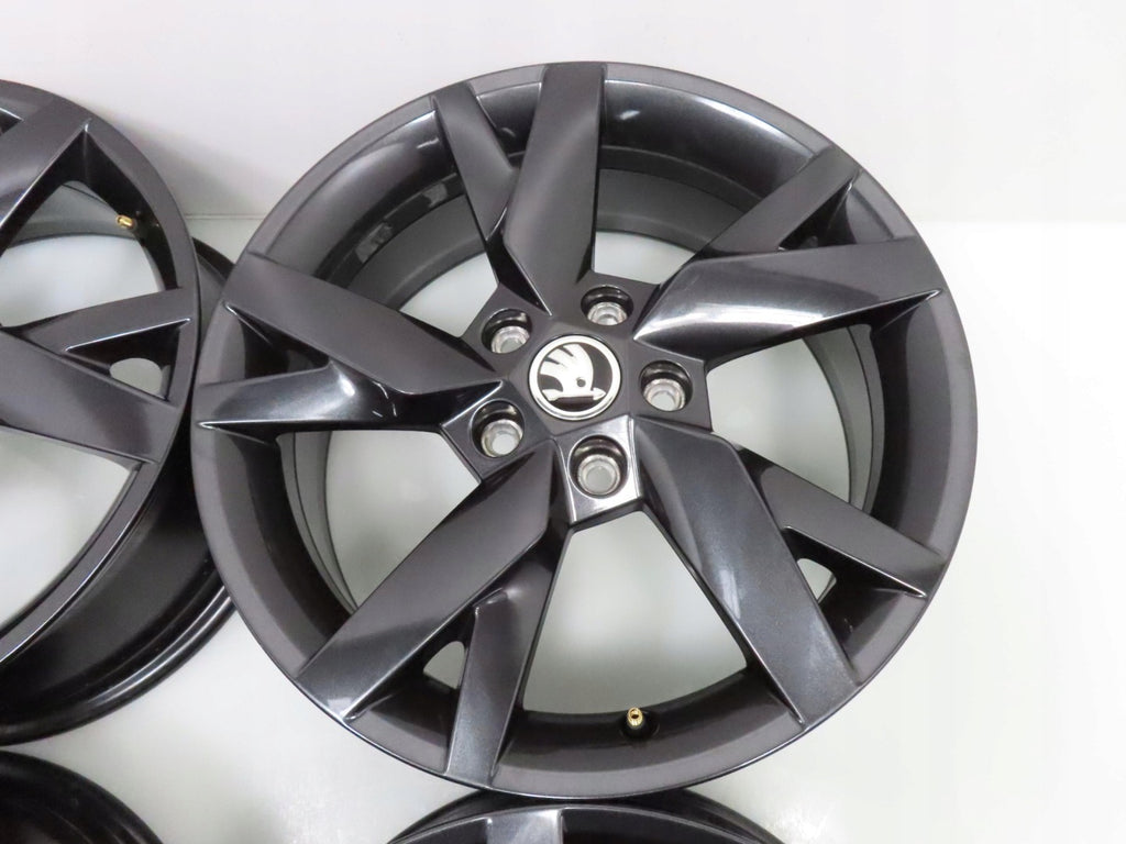 4x Alufelge 17 Zoll 6.5" 5x112 46ET Glanz Silber 5E3601025 Skoda Octavia Iv FEL5099494698dt