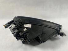Laden Sie das Bild in den Galerie-Viewer, Frontscheinwerfer Skoda Karoq 57B941015D Links Scheinwerfer Headlight SCH6822210751ma