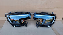 Laden Sie das Bild in den Galerie-Viewer, Frontscheinwerfer Ford R2KB-13E016 R2KB-13E017-CG Rechts Scheinwerfer Headlight SCH4509627826zv