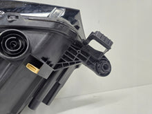 Laden Sie das Bild in den Galerie-Viewer, Frontscheinwerfer Skoda Fabia 6VB941016 Rechts Scheinwerfer Headlight SCH1732371475zx
