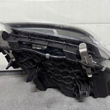 Laden Sie das Bild in den Galerie-Viewer, Frontscheinwerfer BMW X3 G01 G02 7466119-05 Links Scheinwerfer Headlight SCH1272806647jh