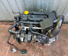 Laden Sie das Bild in den Galerie-Viewer, Motor Opel Corsa E B12XEL 1.2 69PS 51kW 122TKm Benzin Engine Komplett MOT3888052744qf
