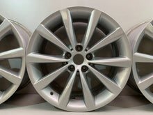 Laden Sie das Bild in den Galerie-Viewer, 4x Alufelge 18 Zoll 8.0" 5x112 30ET Glanz Schwarz 6867338 BMW G31 G30 Rim Wheel FEL3373904290sx