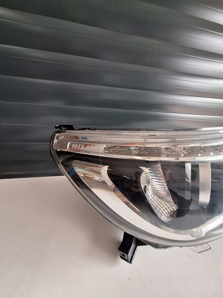 Frontscheinwerfer Toyota Hilux VIII 0K-56 2015-N1 Rechts Scheinwerfer Headlight SCH2828809464we