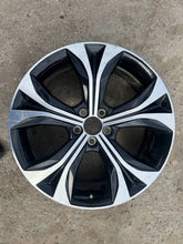 Laden Sie das Bild in den Galerie-Viewer, 1x Alufelge 20 Zoll 5x114.3 PW4570E003 Toyota Yaris Cross Rim Wheel FEL5955803633ok