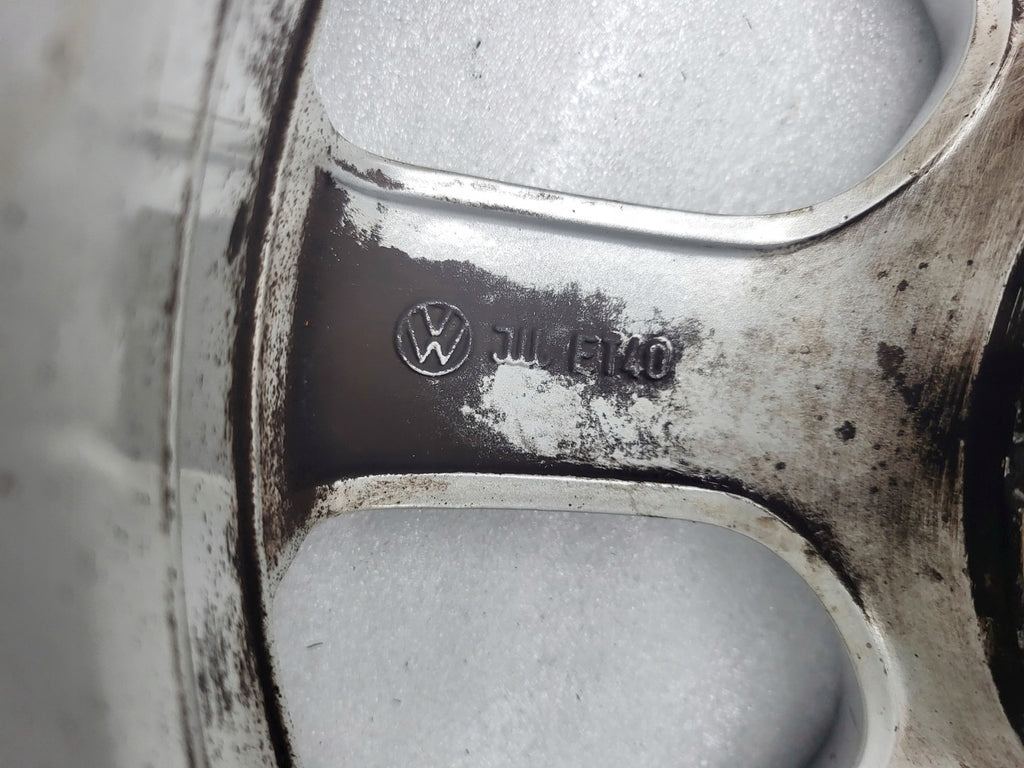 1x Alufelge 15 Zoll 6.0" 5x100 40ET Glanz Silber 6R0601025C MA-DAR81 VW Polo FEL4139371141uw