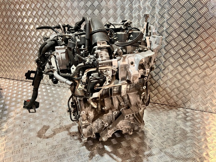 Motor Mercedes-Benz Gla H247 M282914 1.3 CGI 136PS 60TKm 2021 Benzin Komplett MOT2370323101gy