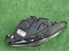 Laden Sie das Bild in den Galerie-Viewer, Frontscheinwerfer BMW 5 F11 F10 1ZT011087-61 Bi-Xenon Links Headlight SCH1426377639cb