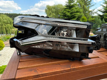 Laden Sie das Bild in den Galerie-Viewer, Frontscheinwerfer Citroën C5 Aircross 9845355980 LED Ein Satz Headlight SCH6533817885ye