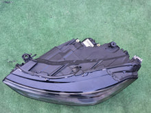 Laden Sie das Bild in den Galerie-Viewer, Frontscheinwerfer VW 57L941059 Links Scheinwerfer Headlight SCH8968340946zw