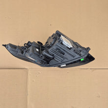Laden Sie das Bild in den Galerie-Viewer, Frontscheinwerfer Land Rover Range Evoque L538 GJ3213W030E Links Headlight SCH2849022936dw