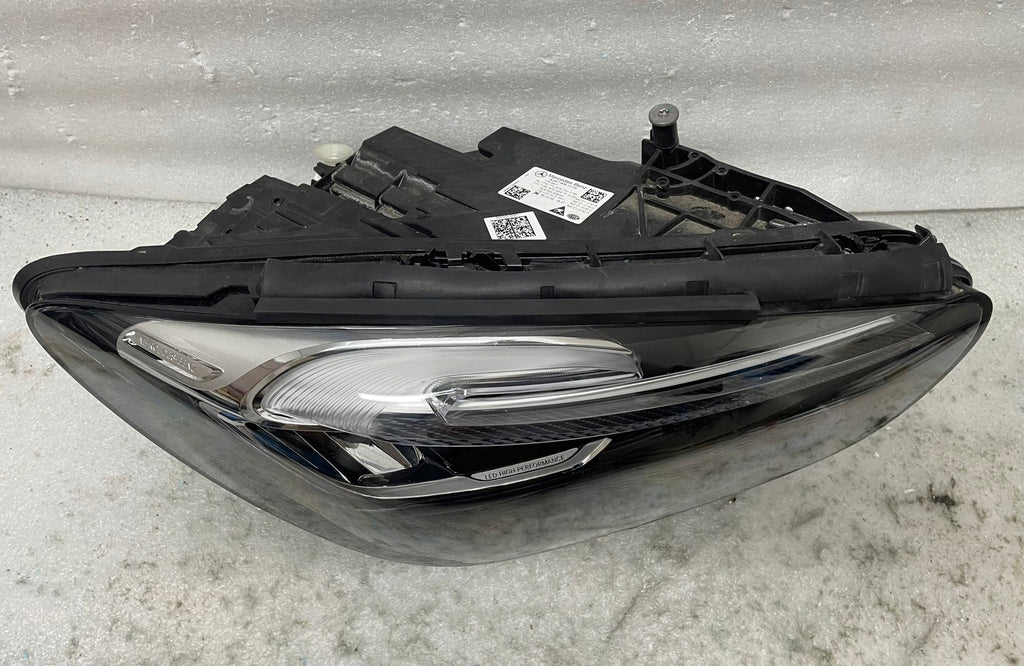 Frontscheinwerfer Mercedes-Benz W247 A2479061004 LED Rechts Headlight SCH3962822466al
