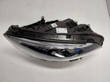 Laden Sie das Bild in den Galerie-Viewer, Frontscheinwerfer Mercedes-Benz W177 A1779065704 Links Scheinwerfer Headlight SCH3015103844nt