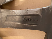 Laden Sie das Bild in den Galerie-Viewer, 1x Alufelge 18 Zoll 7.5&quot; 5x112 5E3601025AG Skoda Octavia 5e3 Iv Rim Wheel