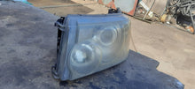 Laden Sie das Bild in den Galerie-Viewer, Frontscheinwerfer Land Rover Range Sport L320 XBC501672LZN Xenon Links Headlight SCH4366311849xt