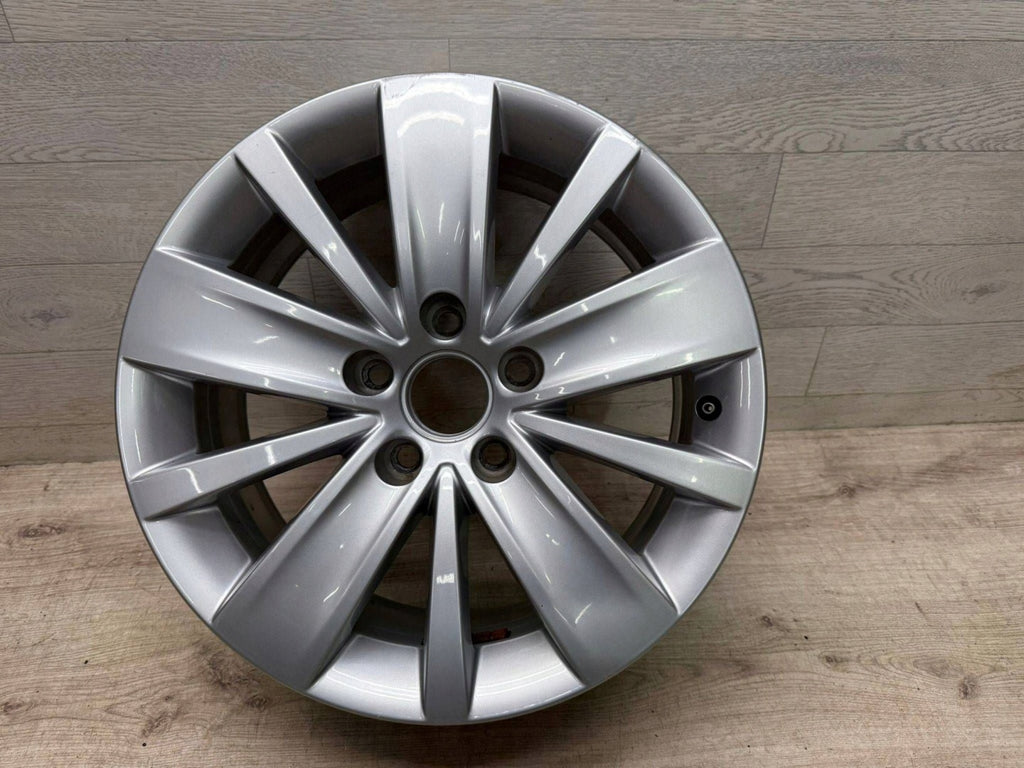 1x Alufelge 16 Zoll 6.5" 5x112 33ET Glanz Silber 7N0601025K VW Sharan Rim Wheel FEL5812628770gq