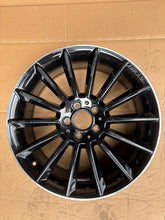 Laden Sie das Bild in den Galerie-Viewer, 1x Alufelge 19 Zoll 7.5" 5x112 49ET Glanz Schwarz A1774011600 Mercedes-Benz Mg FEL9308514832bk