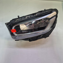 Laden Sie das Bild in den Galerie-Viewer, Frontscheinwerfer Mercedes-Benz Glb X247 A2479062300 Halogen Links Headlight