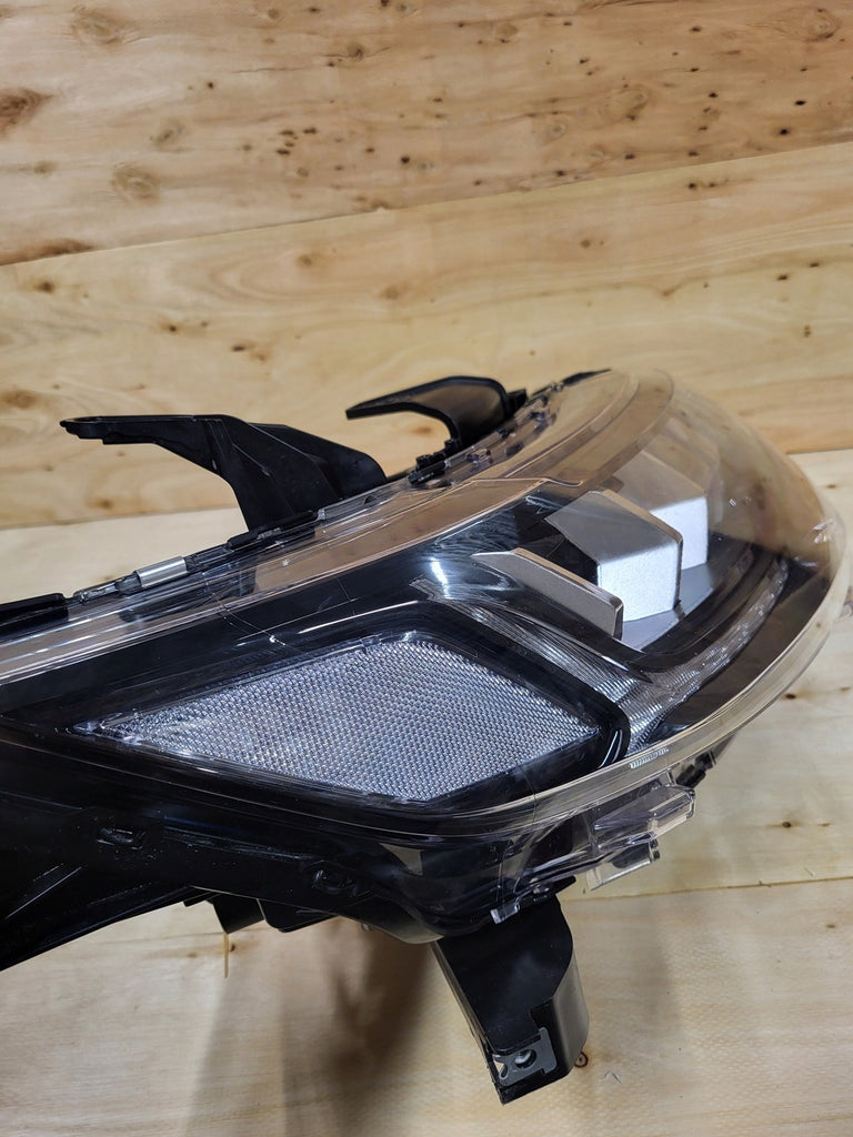 Frontscheinwerfer Mitsubishi Outlander III ECM921-21E20 LED Rechts Headlight