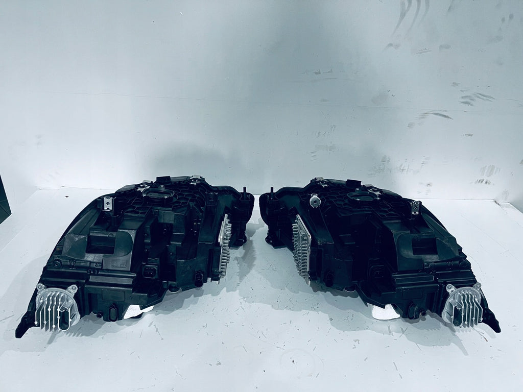 Frontscheinwerfer BMW 8 G16 G14 G15 8739579 8739580 LED Rechts oder Links SCH6629478841mw