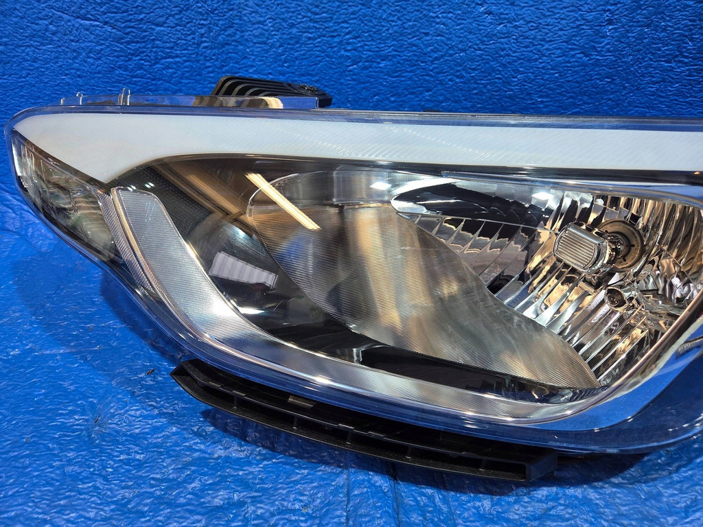 Frontscheinwerfer Hyundai I20 II 92101-C8100 Links Scheinwerfer Headlight SCH3410040208dg
