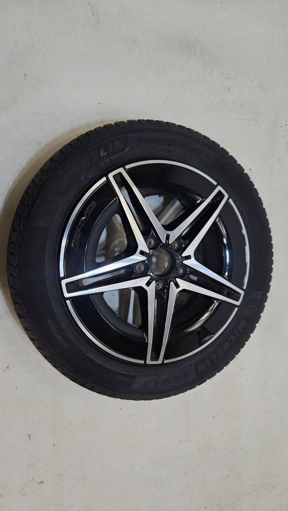1x Alufelge 18 Zoll A2434011700 Mercedes-Benz Eqa Rim Wheel FEL8195210897au