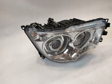 Laden Sie das Bild in den Galerie-Viewer, Frontscheinwerfer Mercedes-Benz A9608203939 Xenon Rechts Scheinwerfer Headlight SCH7474879193yn