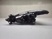 Laden Sie das Bild in den Galerie-Viewer, Frontscheinwerfer Mazda 3 BHR151030BSP 8972254300 Rechts Scheinwerfer Headlight SCH5902139388dx