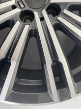 Load image into Gallery viewer, 1x Alufelge 18 Zoll 8.5" 5x112 40ET Glanz Graphit 8089891 BMW G20 Mg Rim Wheel FEL8913370907za