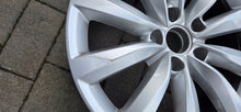 Laden Sie das Bild in den Galerie-Viewer, 1x Alufelge 17 Zoll 7.0" 5x112 43ET Glanz Silber 5N0601025AR VW Tiguan Rim Wheel FEL4645034294lt