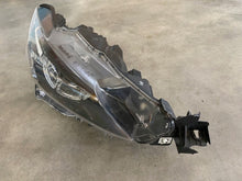Laden Sie das Bild in den Galerie-Viewer, Frontscheinwerfer Mazda 6 Gj Rechts Scheinwerfer Headlight SCH8474930721oa