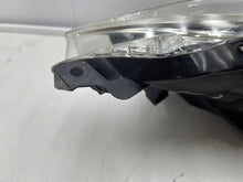 Laden Sie das Bild in den Galerie-Viewer, Frontscheinwerfer Toyota Ractis Rechts Scheinwerfer Headlight SCH8776655912kt