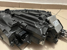 Laden Sie das Bild in den Galerie-Viewer, Frontscheinwerfer Skoda Octavia IV 5E4941015A Links Scheinwerfer Headlight SCH8302477565iw