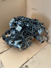 Laden Sie das Bild in den Galerie-Viewer, Motor Audi A4 CYM 2.0 TFSI 252PS 185kW 72Km 2016 Benzin Engine Komplett MOT2804817974pa