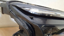 Laden Sie das Bild in den Galerie-Viewer, Frontscheinwerfer P0072557 Rechts Scheinwerfer Headlight