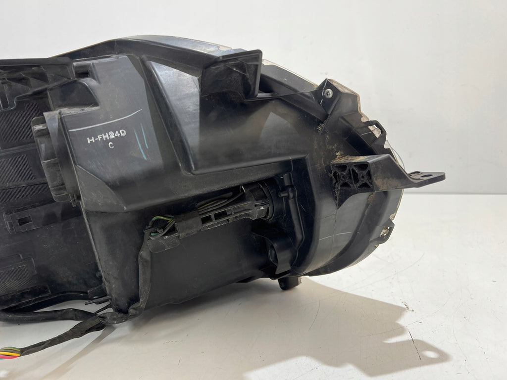 Frontscheinwerfer Mitsubishi L200 Xenon Ein Stück (Rechts oder Links) Headlight