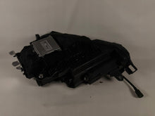 Laden Sie das Bild in den Galerie-Viewer, Frontscheinwerfer Skoda Superb 3P1941016B Rechts Scheinwerfer Headlight SCH6903560435lb
