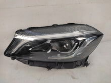 Laden Sie das Bild in den Galerie-Viewer, Frontscheinwerfer Mercedes-Benz W176 A1768206061 LED Rechts oder Links SCH4039369197sf