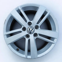 Laden Sie das Bild in den Galerie-Viewer, 1x Alufelge 15 Zoll 6.0&quot; 5x100 40ET Glanz Silber 6R0601025AB VW Polo Rim Wheel